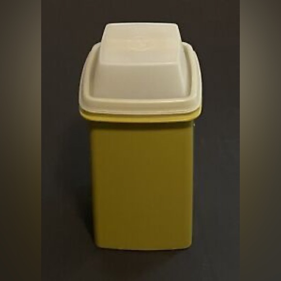 Tupperware Pick-A-Deli Container Pickle Olive Avocado Green 1330-7 1331-4 1332-3 - Picture 3 of 4